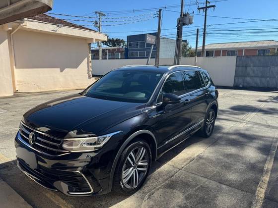 VOLKSWAGEN TIGUAN 2.0 300 TSI GASOLINA ALLSPACE R-LINE AUTOMÁTICO